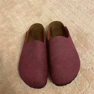 Maroon / Cranberry Birkenstock Clogs